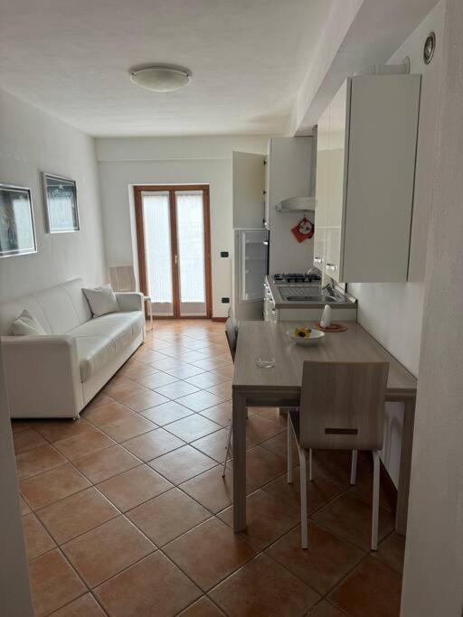 Suite Panoramica Casa Vacanza Di Alex G Oltre il Colle Eksteriør bilde