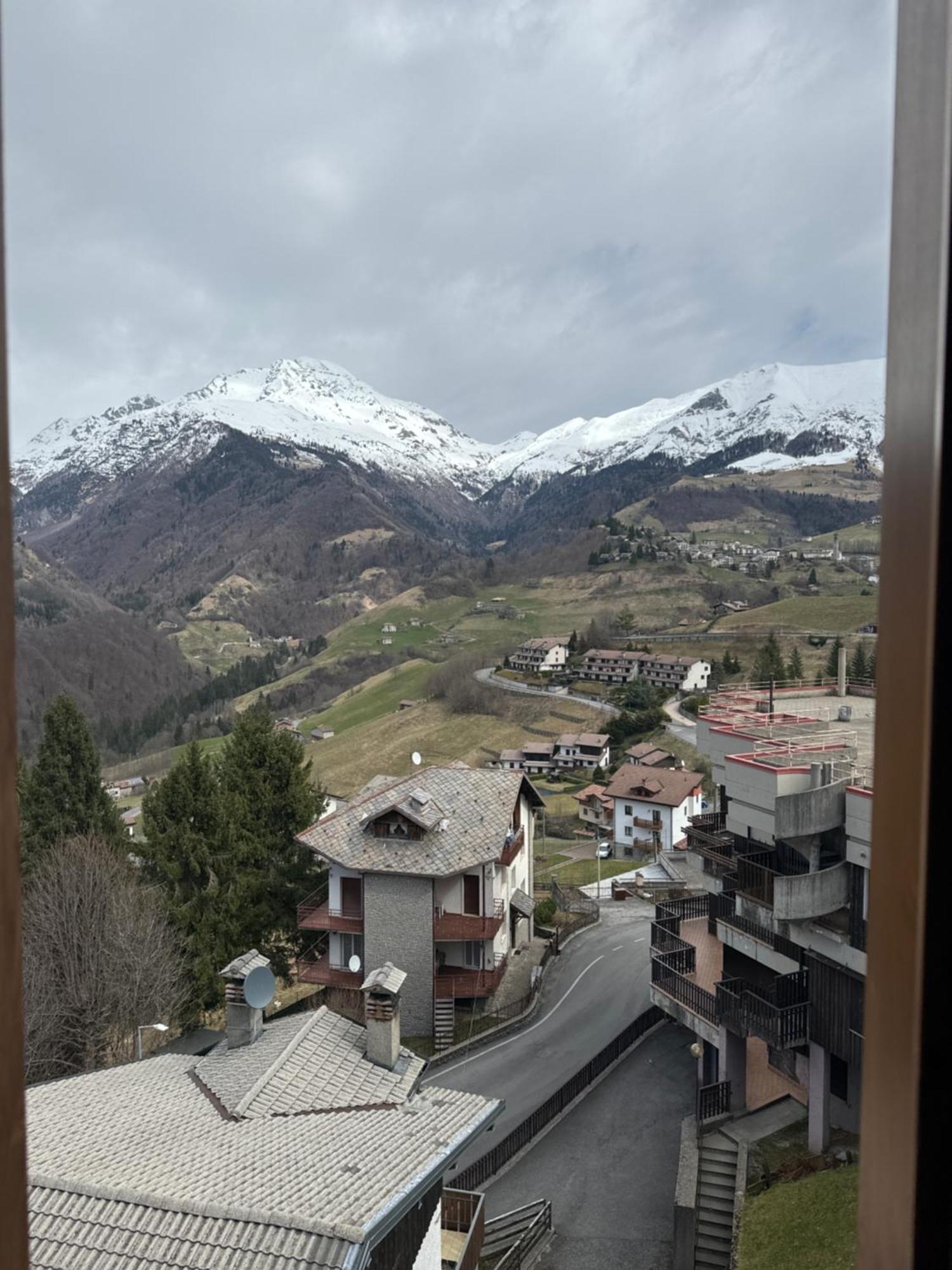 Suite Panoramica Casa Vacanza Di Alex G Oltre il Colle Eksteriør bilde
