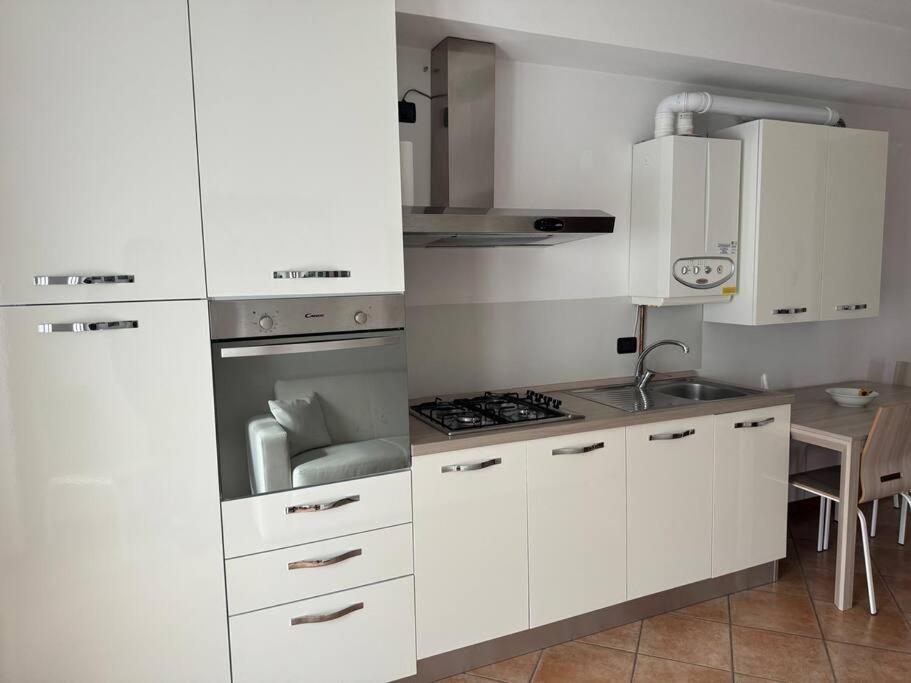 Suite Panoramica Casa Vacanza Di Alex G Oltre il Colle Eksteriør bilde